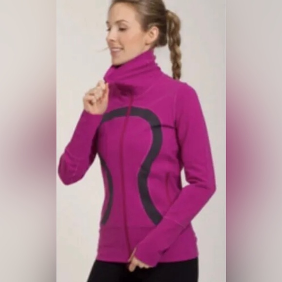 Lululemon In Stride Jacket Magenta - Picture 2 of 9